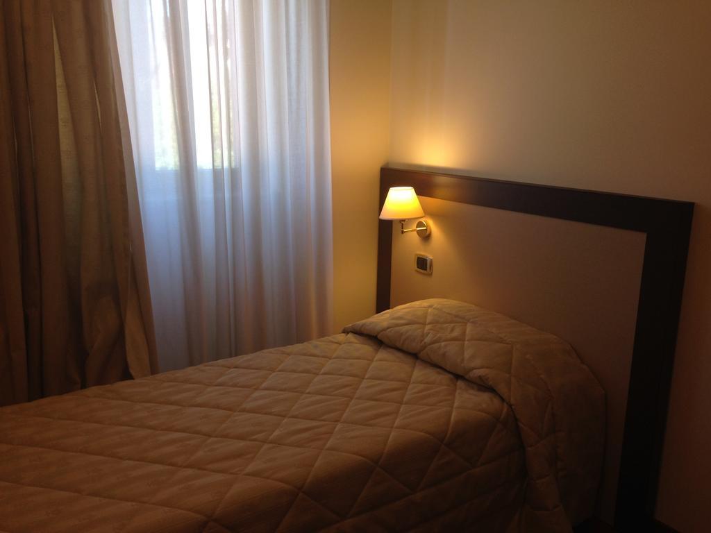 La Locanda Del Palatoraffinato Ciampino Chambre photo